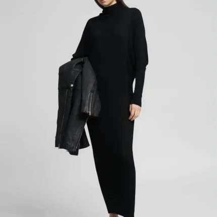 PIKK MUST SOONIKLEIT